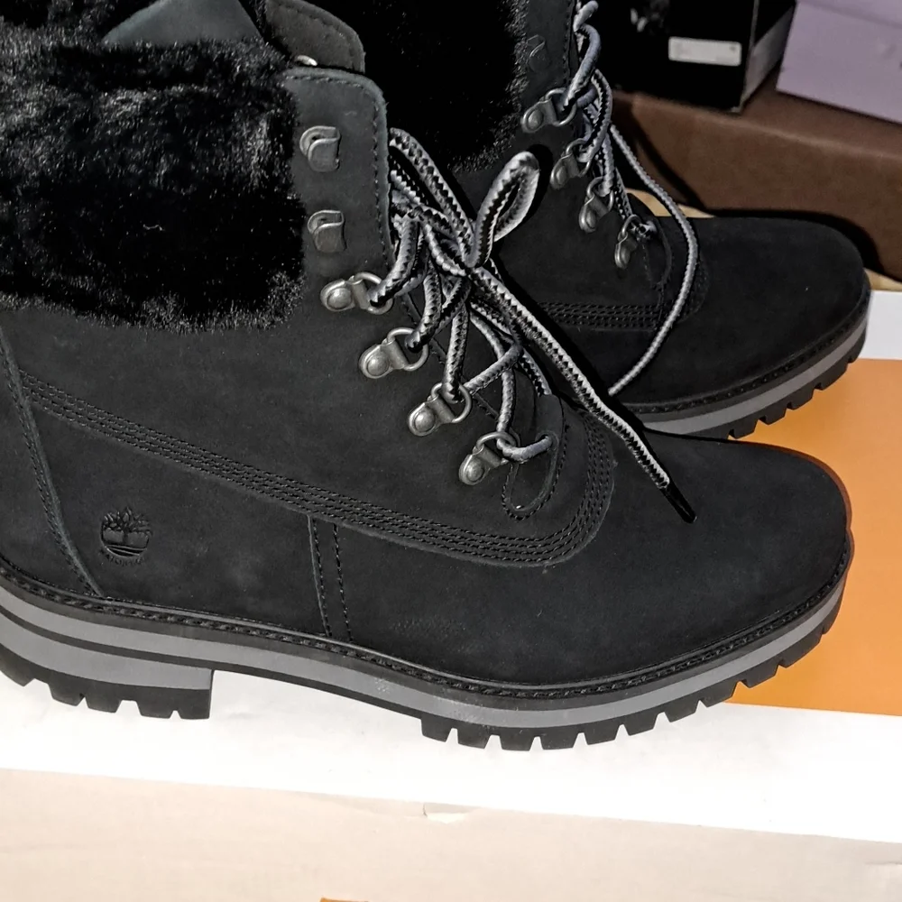 TIMBERLAND COURMAYEUR VALLEY 6" SHEARLING WATERPROOF BOOT - BLACK NUBUCK 9.5 - Picture 2 of 7